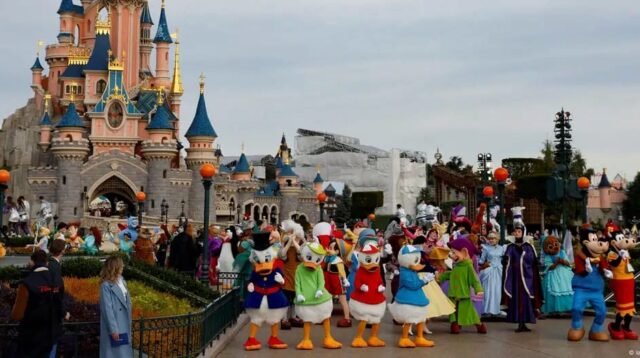 Polisi Prancis Selidiki Pernikahan Palsu yang Libatkan Gadis Umur 9 Tahun di Disneyland Paris