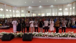 Lepas Mahasisawa Program 1000 Sarjana, Bupati Mappi: Kembali Bawa Ijazah dan Jadi Orang yang Bermartabat