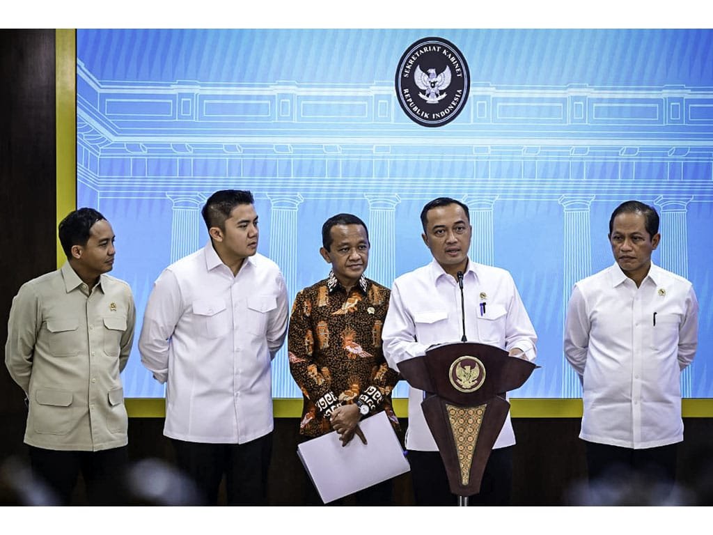 Pemerintah Secara Resmi Cabut Izin 4 Perusahaan Tambang di Raja Ampat