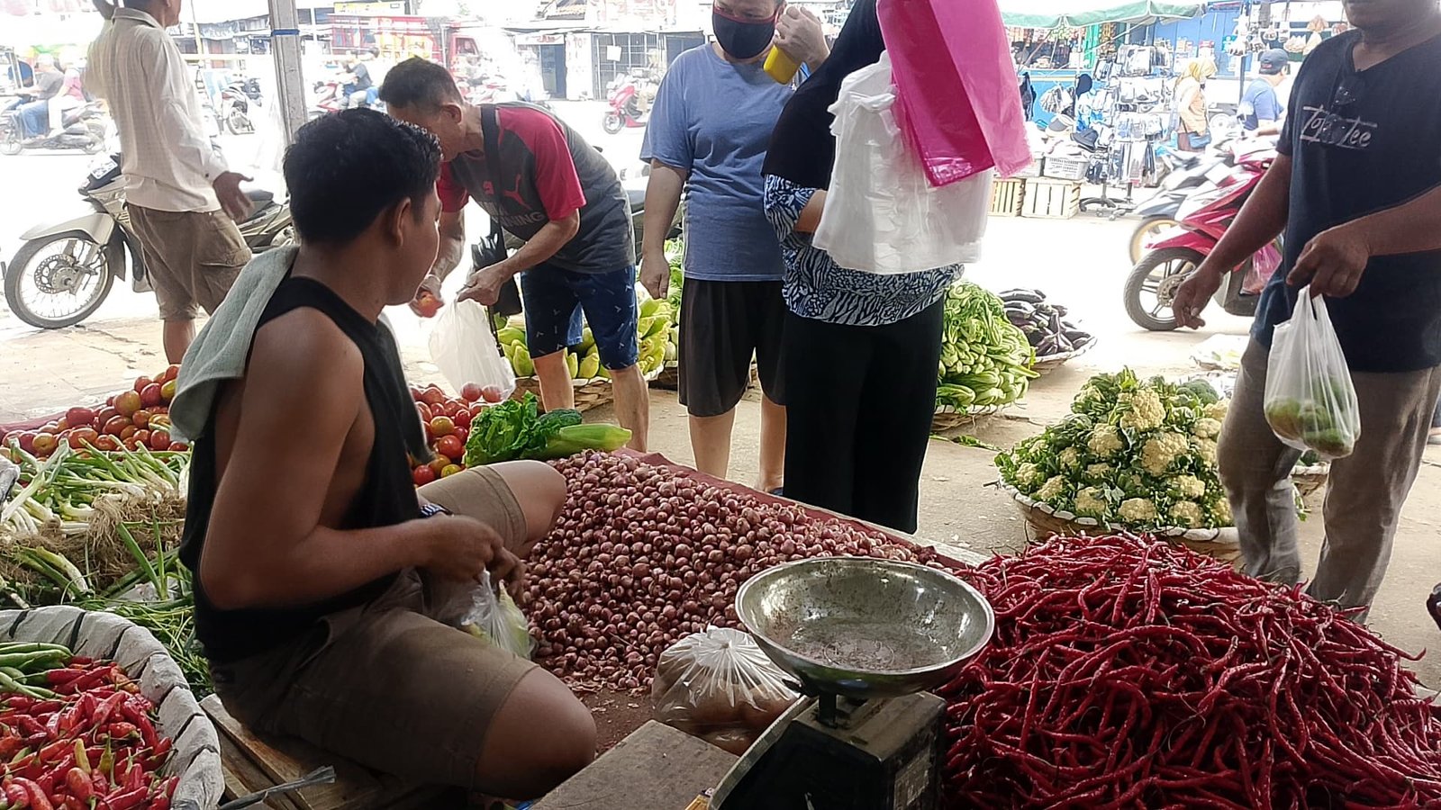 Daftar Harga Pangan 24 Juni 2025: Cabai Hingga Bawang Merah di Tangerang Alami Penurunan