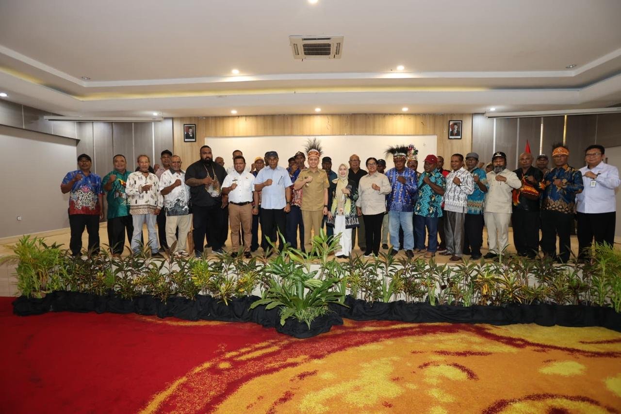 Tokoh Agama dan Tokoh Adat Beri Dukungan dan Apresiasi Pj Gubernur Papua Agus Fatoni