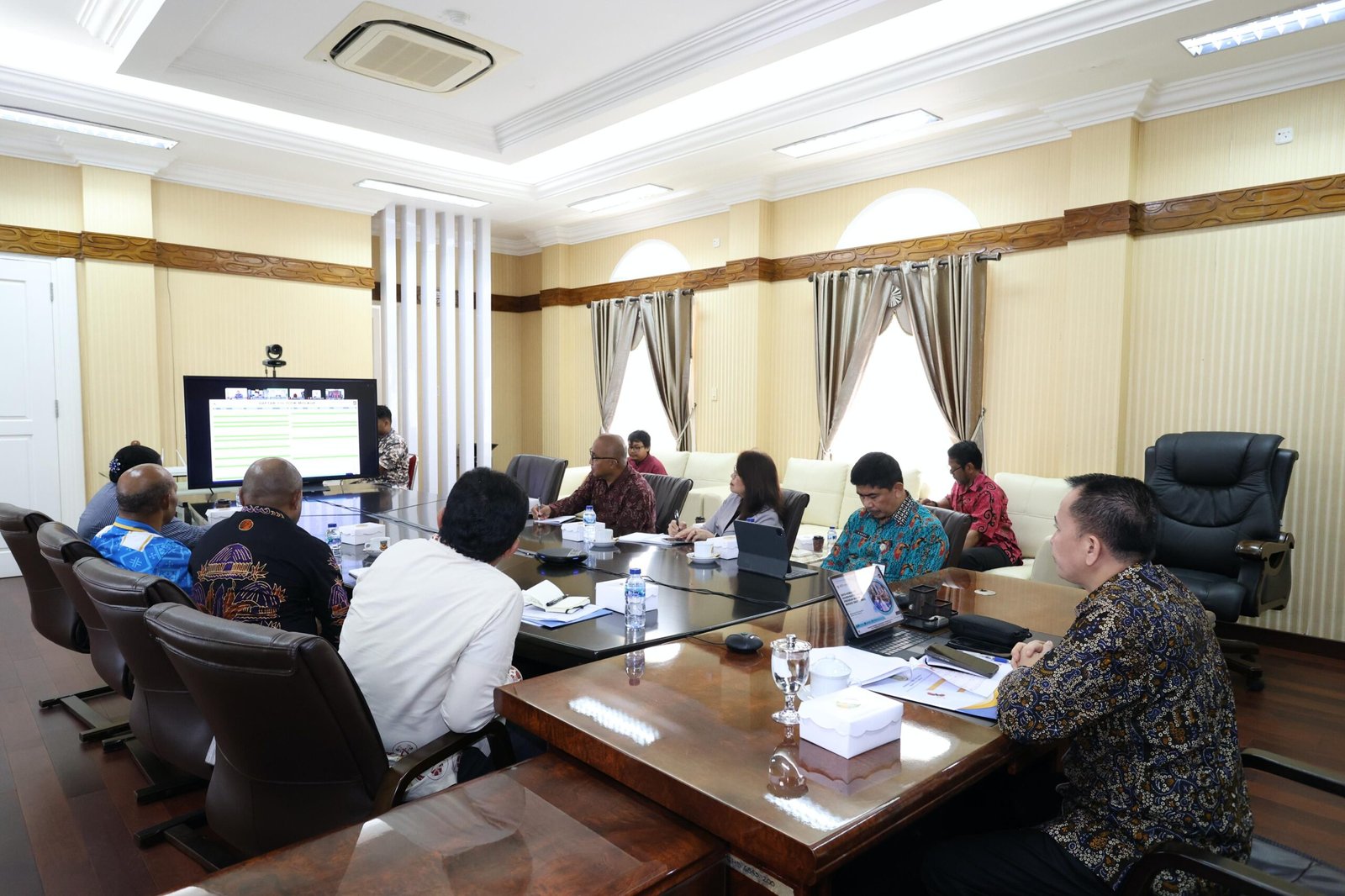 Pj Gubernur Fatoni Tegas Benahi Papua: Pangkas Anggaran Boros, Tuntaskan Jabatan Plt