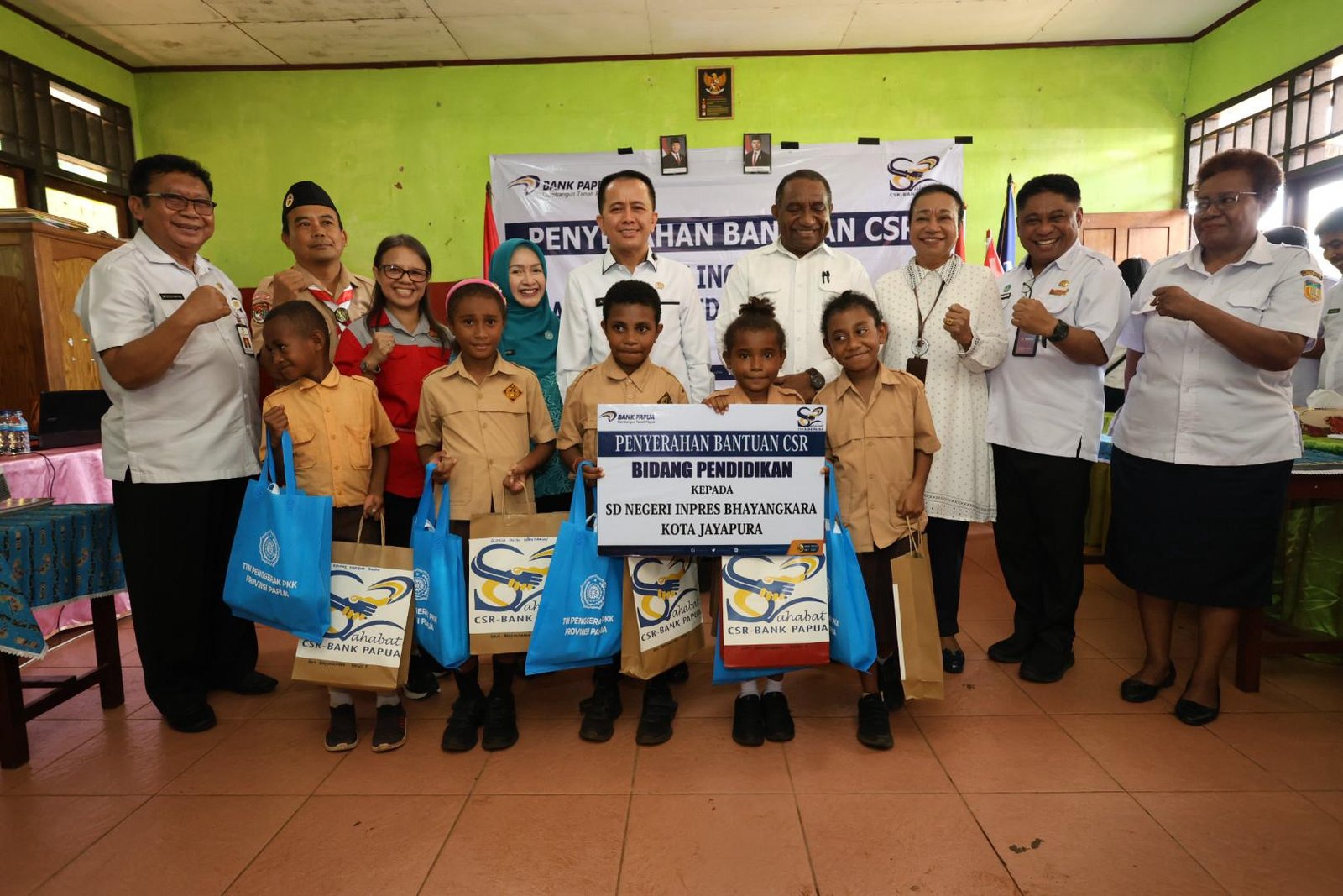 Peringati Hari Anak Nasional 2025, Pj Gubernur Fatoni Dorong Anak-Anak Papua Jadi Pemimpin Hebat