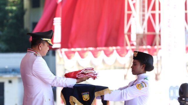 Pj Gubernur Papua Fatoni Pimpin Upacara HUT RI ke-80 di Jayapura, Ajak Masyarakat Jaga Persatuan