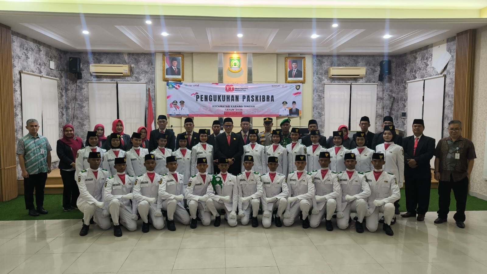 Memeriahkan Hari Ulang Tahun (HUT) ke-80 Kemerdekaan Republik Indonesia (RI), Kecamatan Karang Tengah, Kota Tangerang, Banten, meluncurkan rangkaian kegiatan yang digelar sepanjang Agustus 2025.