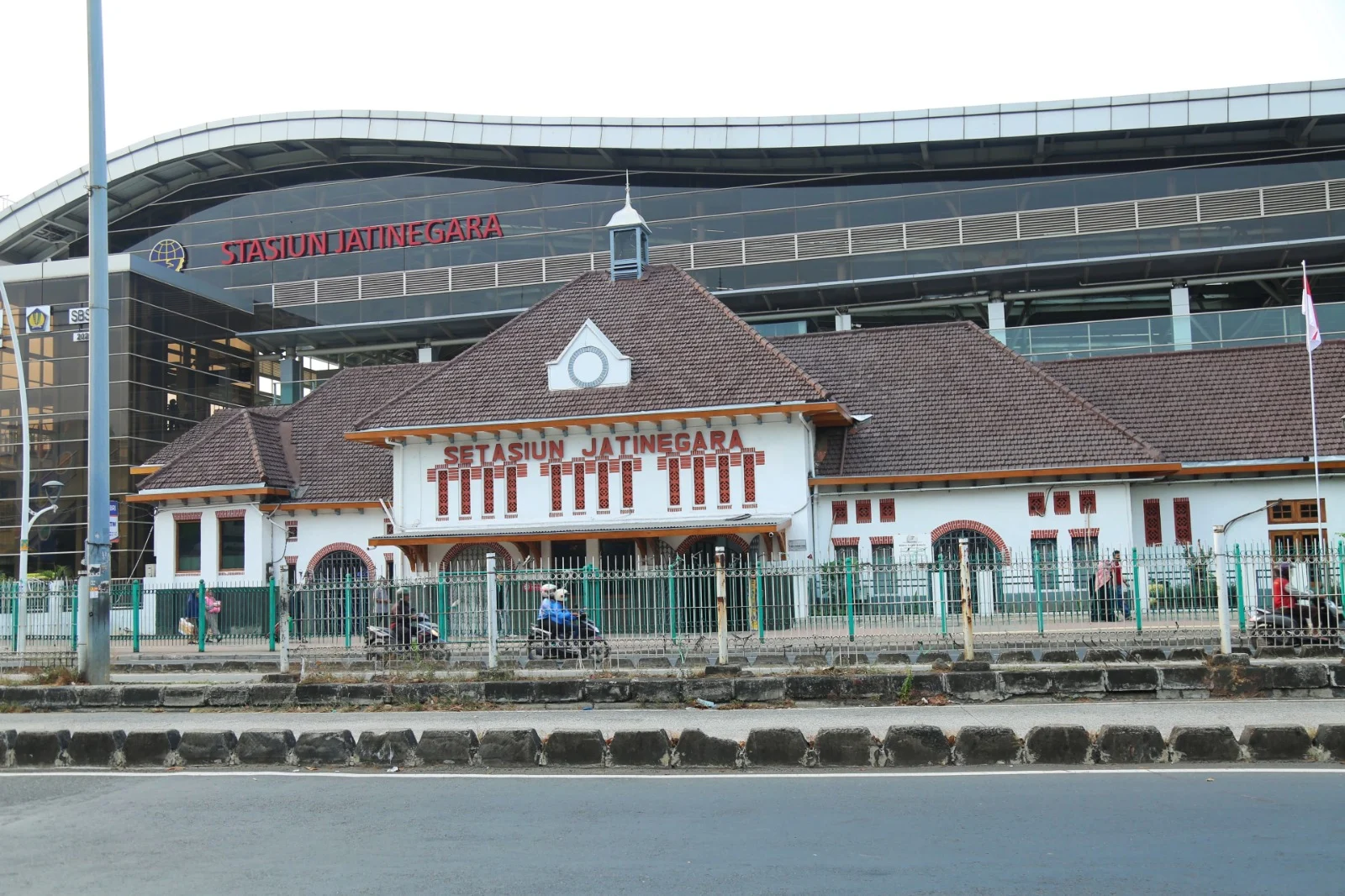 Antisipasi Demo di Jakarta, KAI Terapkan BLB di Stasiun Jatinegara, 