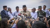 Pulang dari Luar Negeri, Prabowo Langsung Panggil Kepala BGN Bahas Keracunan MBG