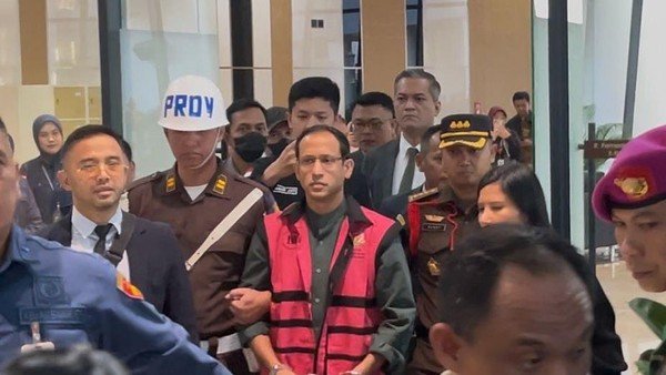 Kejagung Tetapkan Nadiem Makarim sebagai Tersangka Korupsi Pengadaan Laptop Chromebook Rp 1,98 Triliun