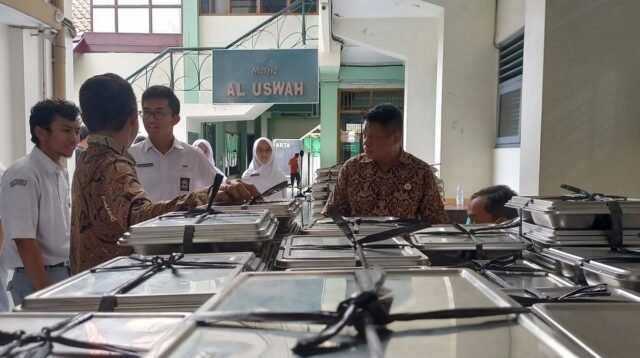 BGN Hentikan Sementara Operasional SPPG di SMAN 1 Yogyakarta Setelah 426 Siswa Alami Diare