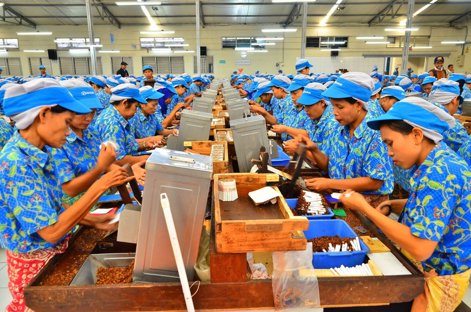 Konsumsi Rokok Turun, Tapi Industri Tembakau Masih Jadi Raksasa di Asia Tenggara