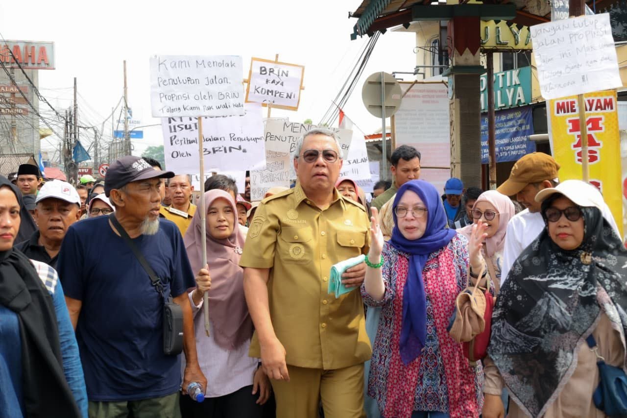 Wali Kota Tangsel Benyamin Davnie Tegas Dukung Warga Tolak Penutupan Jalan Serpong–Parung yang Melintasi BRIN