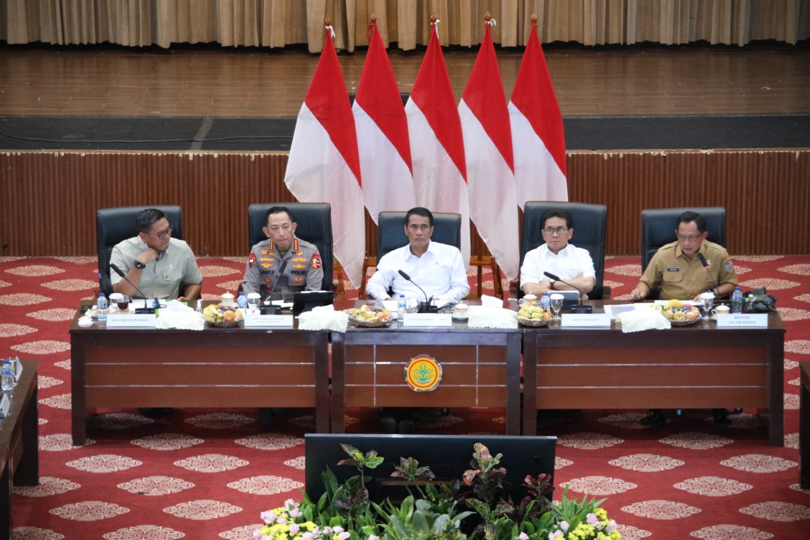 Mendagri Tito Minta Pemda OptimalkanTujuh Kanal Penyaluran Beras SPHP