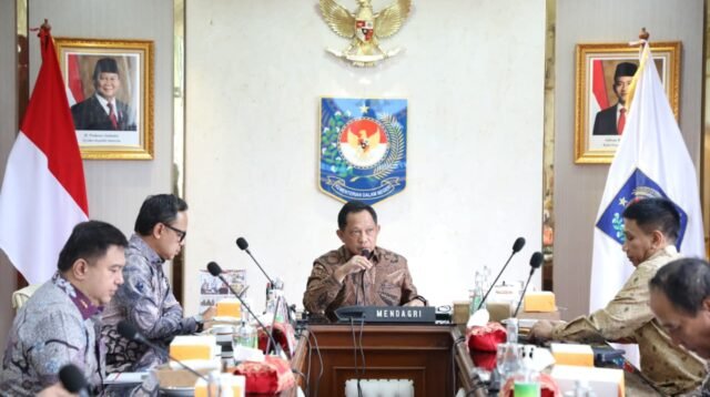 Mendagri Tito: Program Kopdeskel Merah Putih Adalah Perintah Presiden, Pemda Harus Bergerak Cepat!
