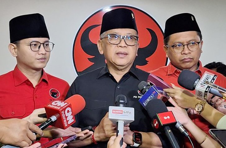 Utang Kereta Cepat Whoosh Jadi Sorotan, Hasto: Ibu Mega Sudah Peringatkan Sejak Awal!