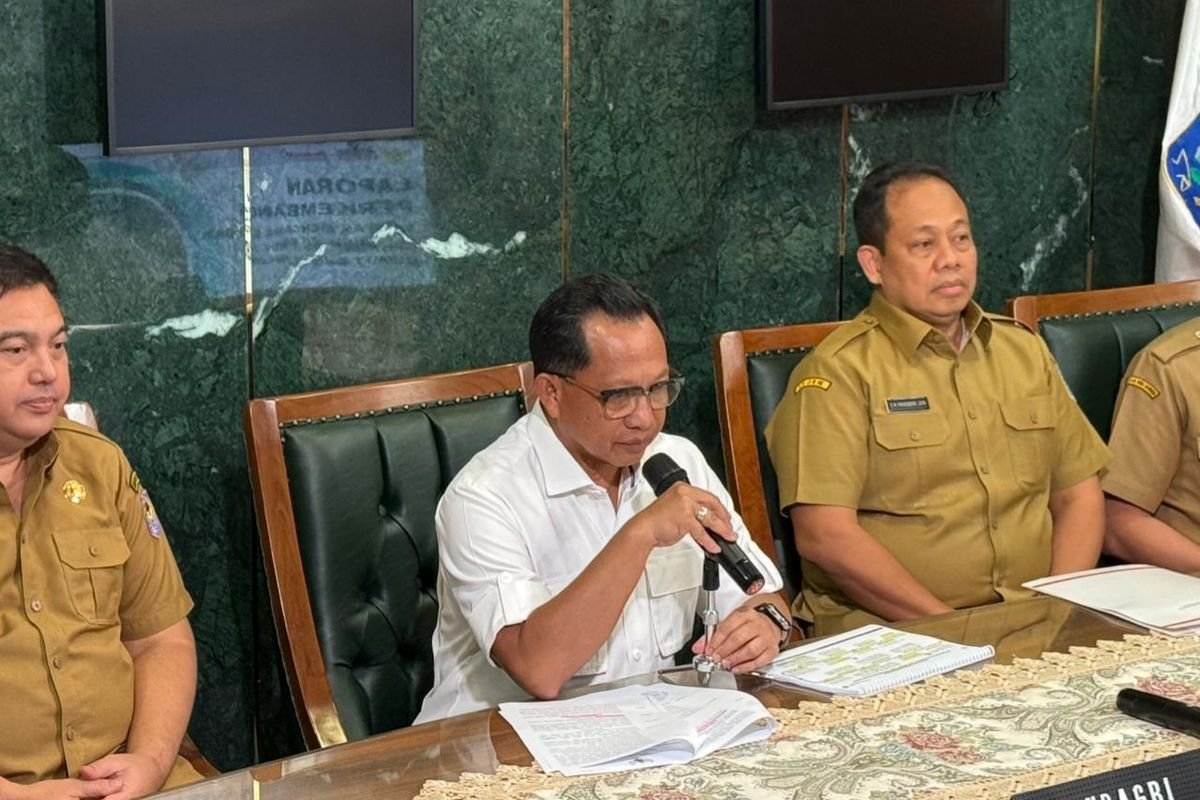 Mendagri Tito: Bupati Aceh Selatan Seharusnya Tunda Umrah Saat Banjir, Bantu Warga Juga Ibadah!