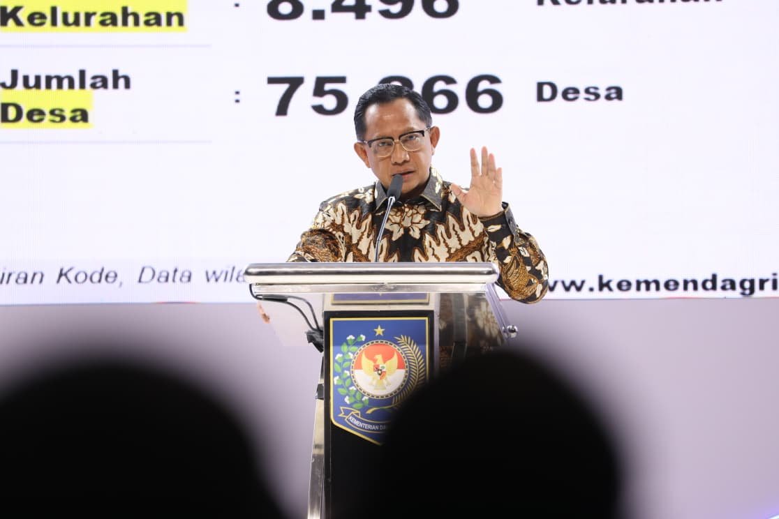 Tito Karnavian Terbitkan SE Penggunaan Bantuan dan Pergeseran APBD untuk Daerah Terdampak Bencana