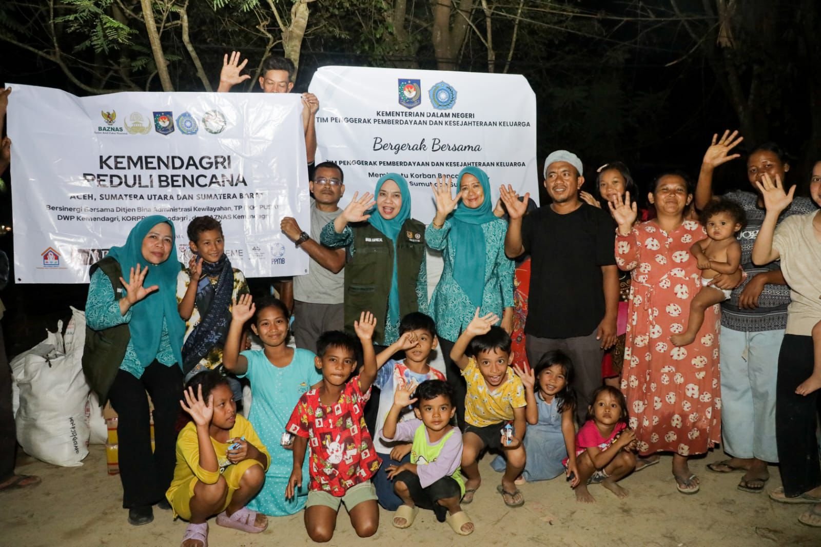 Ditjen Bina Adwil Kemendagri Gandeng TP PKK Pusat Salurkan Bantuan ke Aceh Timur dan Aceh Tamiang