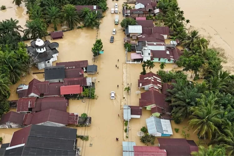 Update Terbaru BNPB: 753 Orang Tewas, 576.300 Mengungsi Akibat Banjir dan Longsor