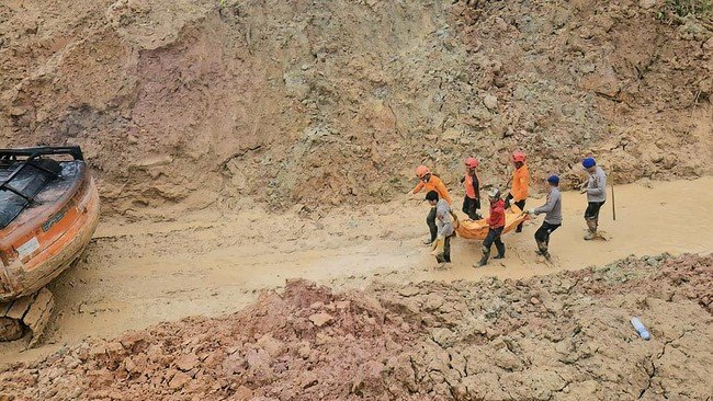 BNPB: 916 Orang Meninggal Akibat Bencana Sumatra, Presiden Perintahkan Listrik Menyala Malam Ini