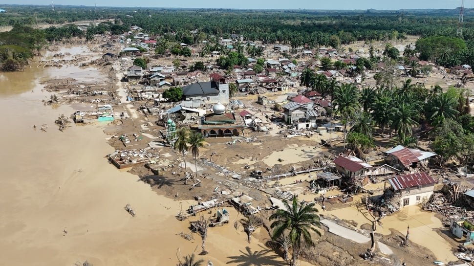 Pemerintah Cabut Izin 28 Perusahaan Penyebab Banjir dan Longsor di Sumatra