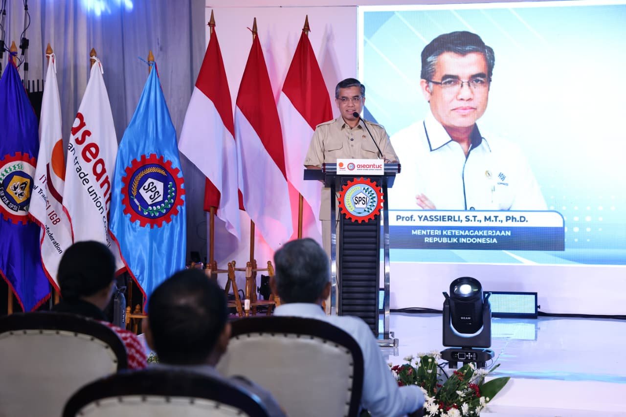 Hadapi Disrupsi AI, Menaker Ajak Serikat Pekerja Perkuat Upskilling dan Reskilling