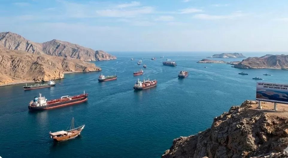 Iran Buka Selat Hormuz Secara Selektif, Hanya Kapal Negara Ini yang Diizinkan Lewat