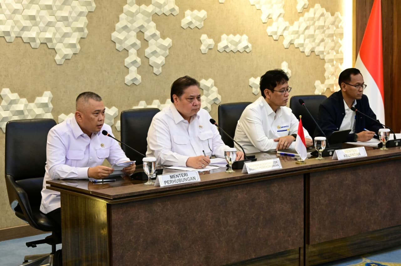 Harga Avtur Melonjak, Pemerintah Naikkan Fuel Surcharge 38% dan Gelontorkan Subsidi Tiket Pesawat Rp2,6 Triliun