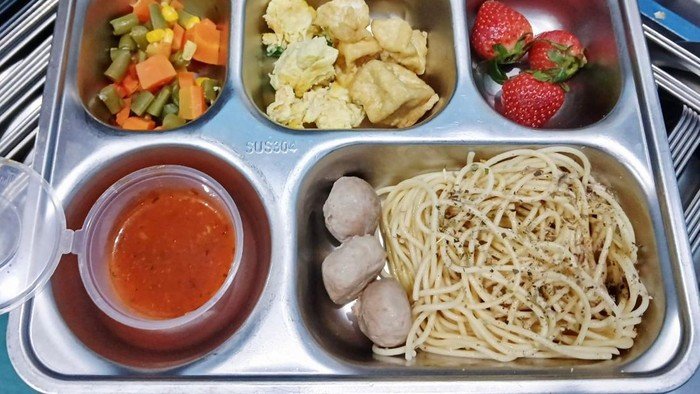 72 Siswa Keracunan MBG di Jaktim, Menu Spageti Diduga Jadi Penyebab