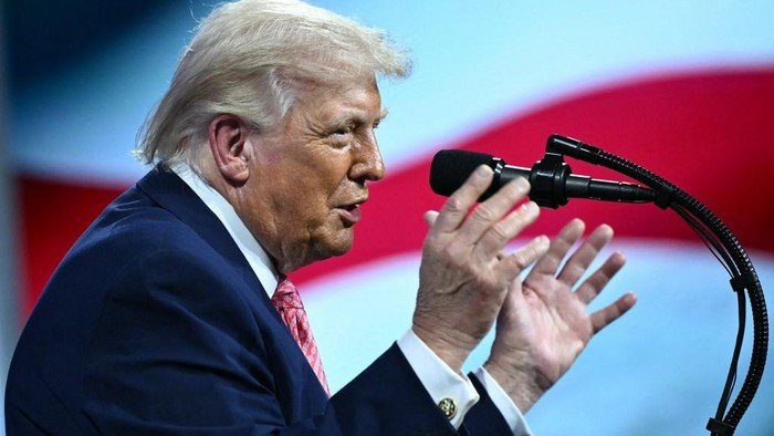 Jika Kesepakatan Gagal, Trump Ancam Hancurkan Infrastruktur Energi Iran