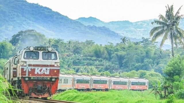 Sejarah Baru Dimulai, Kereta Api Pertama di Papua Segera Dibangun