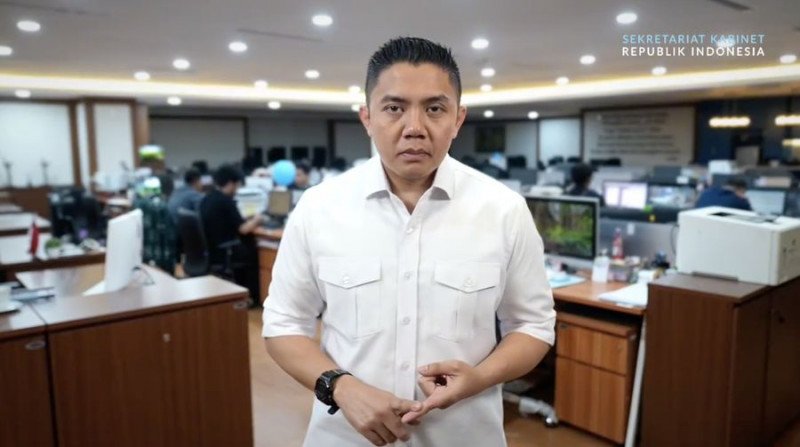 Seskab Teddy: Kelebihan Biaya Kunjungan Luar Negeri Ditanggung Presiden Prabowo Secara Pribadi