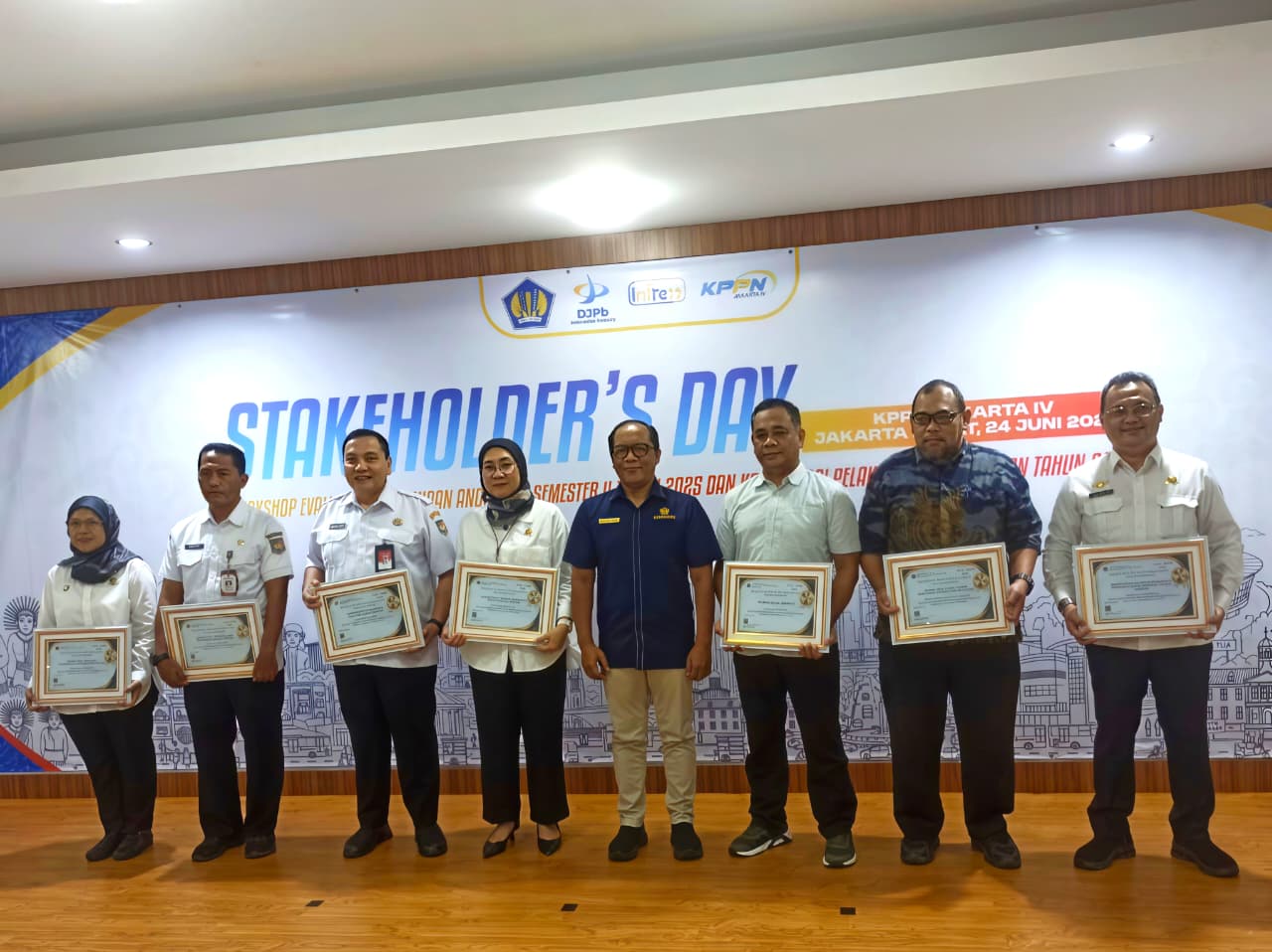 Ditjen Bina Keuda Kemendagri Raih 4 Penghargaan Pengelolaan Anggaran 2025, Terbanyak di Tingkat Pusat