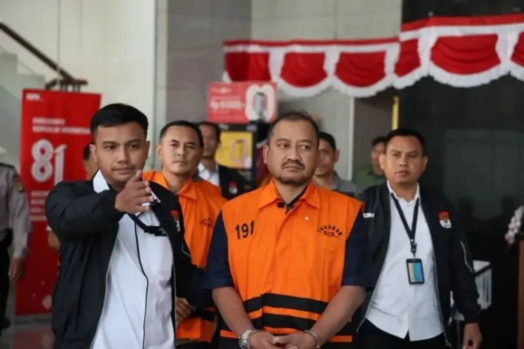 KPK Tetapkan 4 Tersangka OTT Bupati Pemalang, Kasus Terbagi Dua Klaster Pemerasan