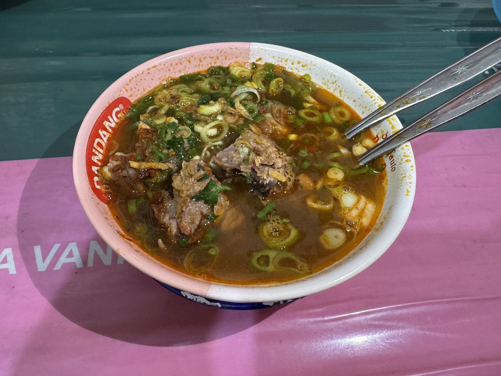 Soto Tauto Pekalongan: Sejarah, Keunikan, dan Rahasia Kuliner Legendaris yang Wajib Dicoba di Kota Batik