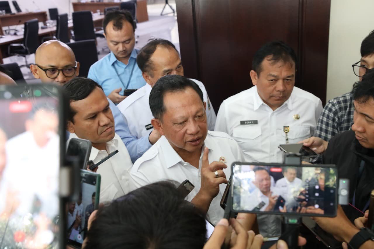 Mendagri Tito Siapkan Tiga Langkah Atasi Kesulitan Daerah Bayar Gaji PPPK dan ASN