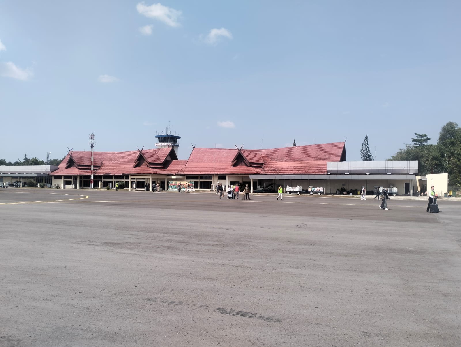 Asap Karhutla Ganggu Penerbangan di Kalimantan, Ratusan Penumpang Terdampak
