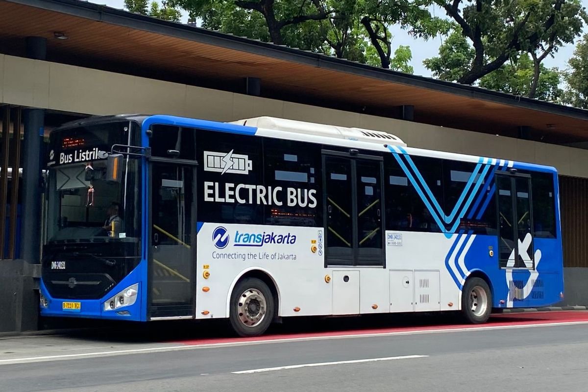 Mulai 1 Januari 2027, Tarif Transjakarta dan Transjabodetabek Naik