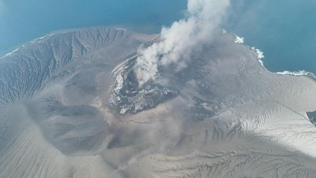 Erupsi Gunung Anak Krakatau Meluas, Abu Vulkanik Terdeteksi di Dua Lapisan Atmosfer