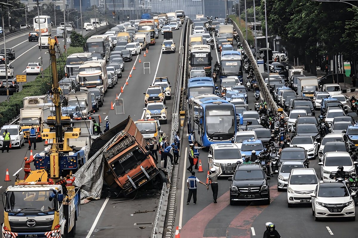 Kecelakaan Lalu Lintas 2025 Capai 141.608 Kasus, Kemenhub Perkuat Keselamatan Transportasi