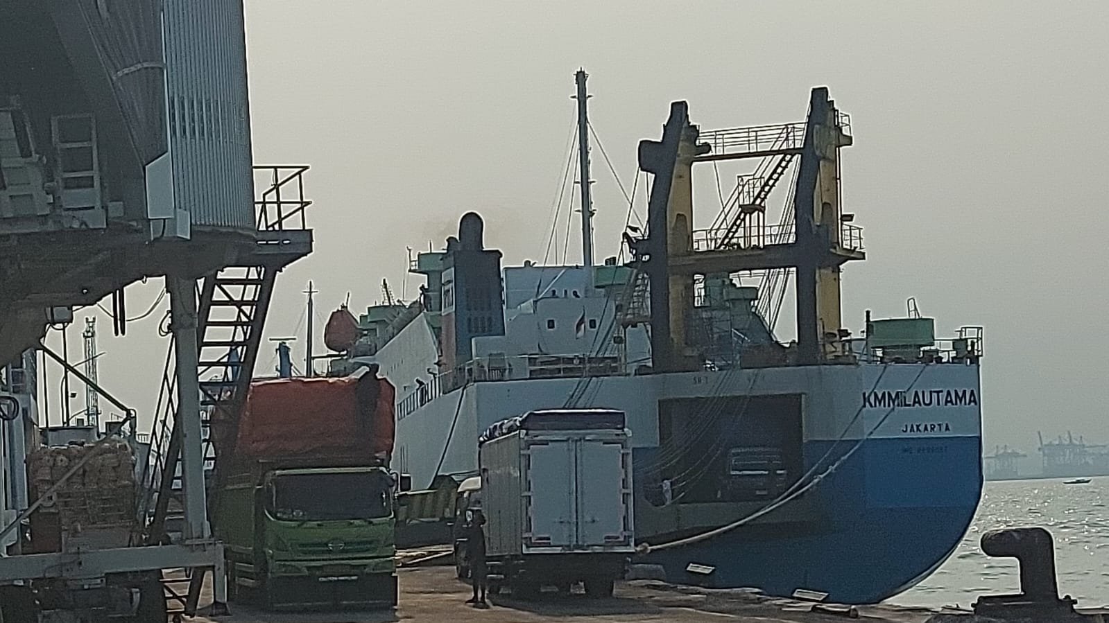 Pelabuhan Tanjung Perak Jadi Lokasi Pertama Penertiban Truk Menuju Zero ODOL 2027
