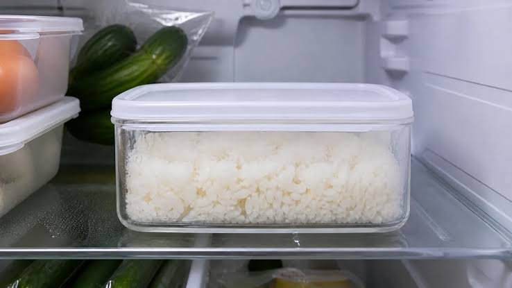 Berapa Lama Nasi Bisa Disimpan di Kulkas? Ini Batas Aman Menyimpannya